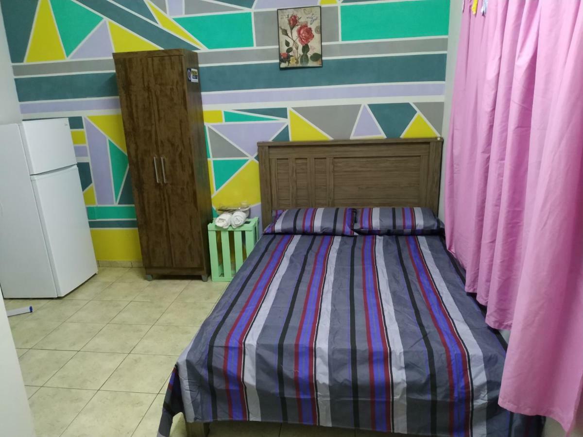 Urban Hostel Pedro Juan Caballero Екстер'єр фото