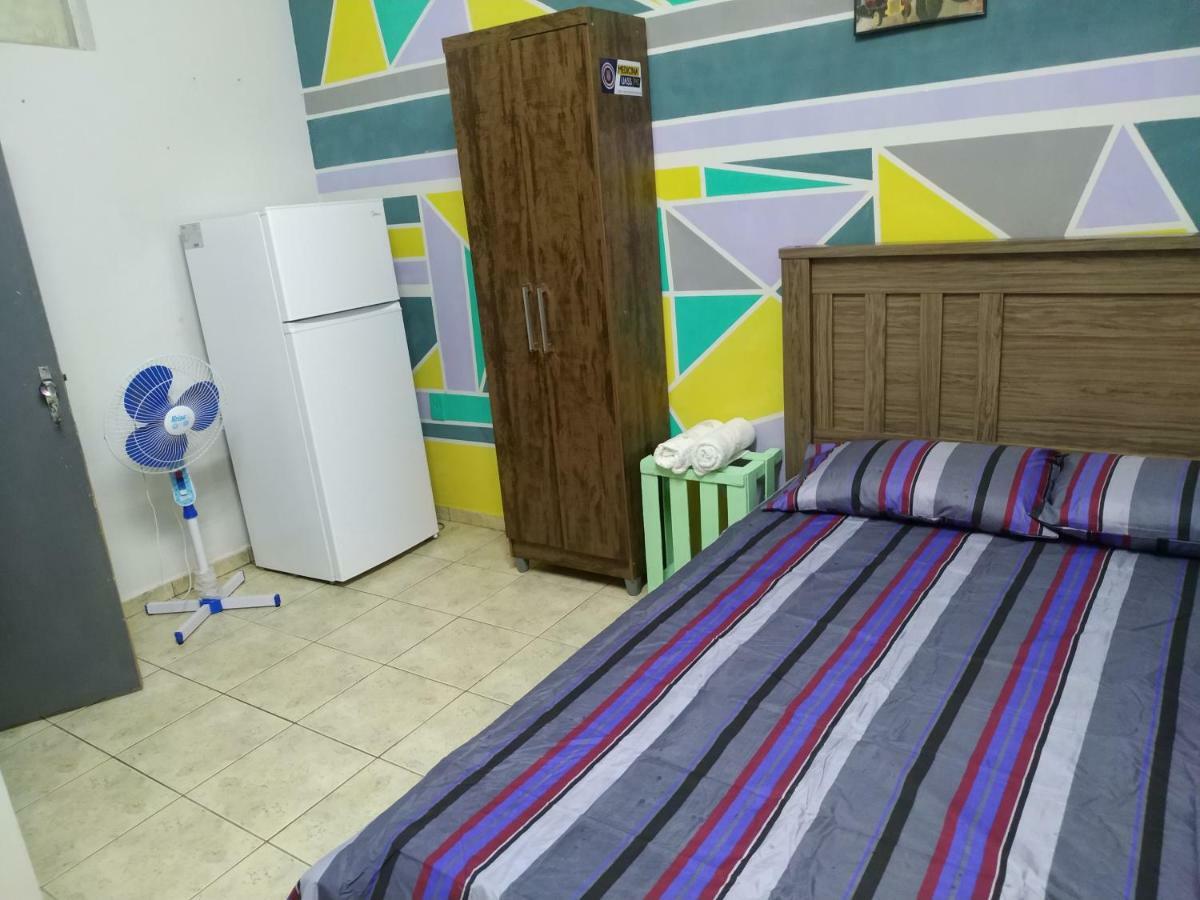Urban Hostel Pedro Juan Caballero Екстер'єр фото